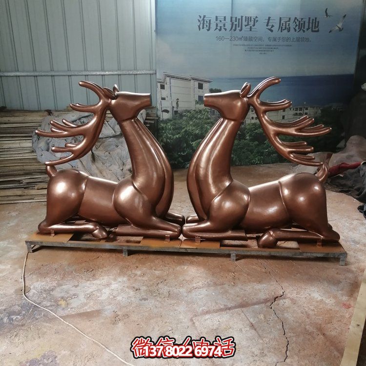 仿銅梅花鹿雕塑玻璃鋼擺件，園林景觀裝飾